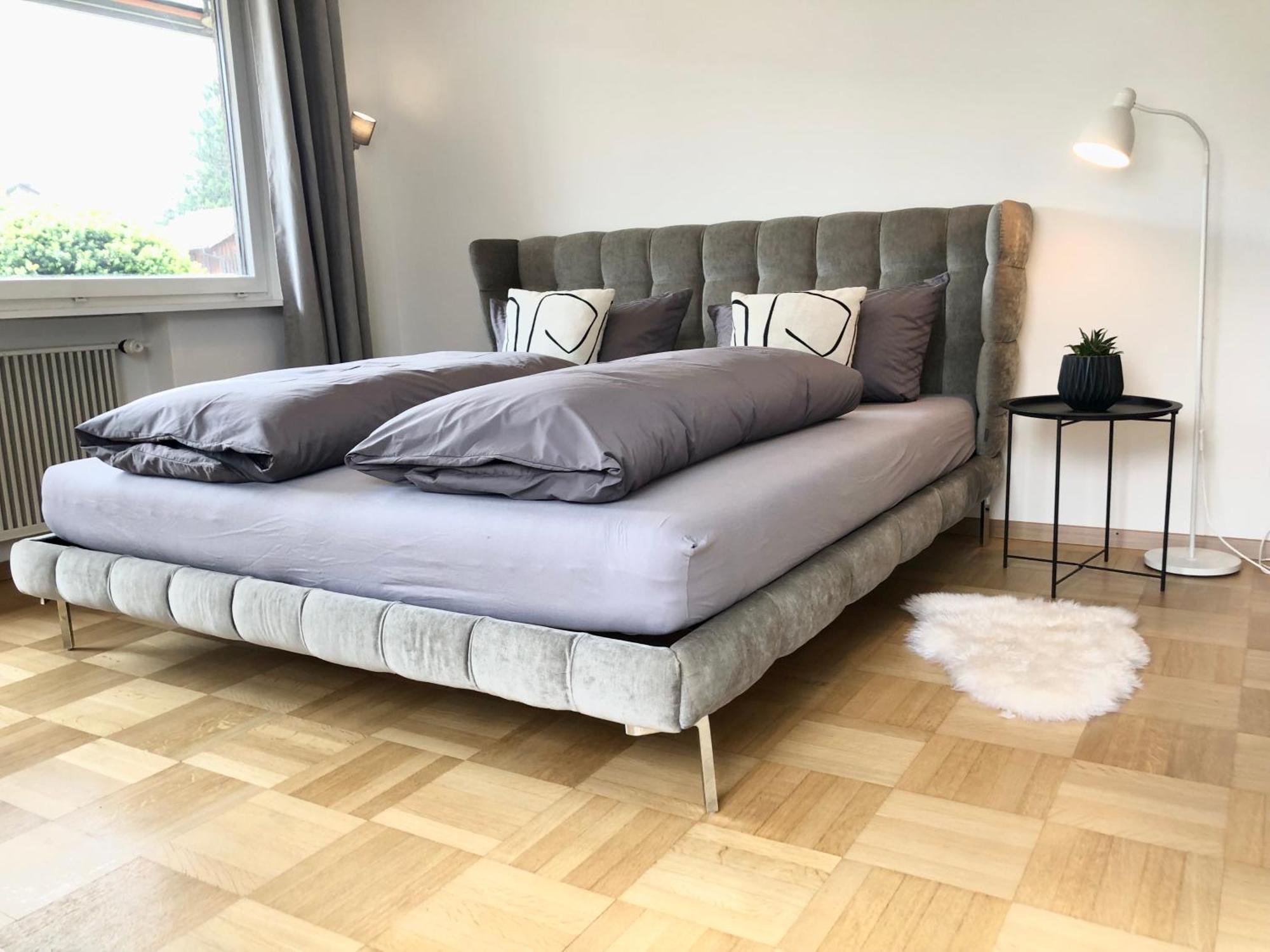 Crown Living Design Apartment - 2 Schlafzimmer - Kueche - Gratis Parkplatz - Abstellraum Fuer Fahrraeder/Ski Mader Exteriér fotografie